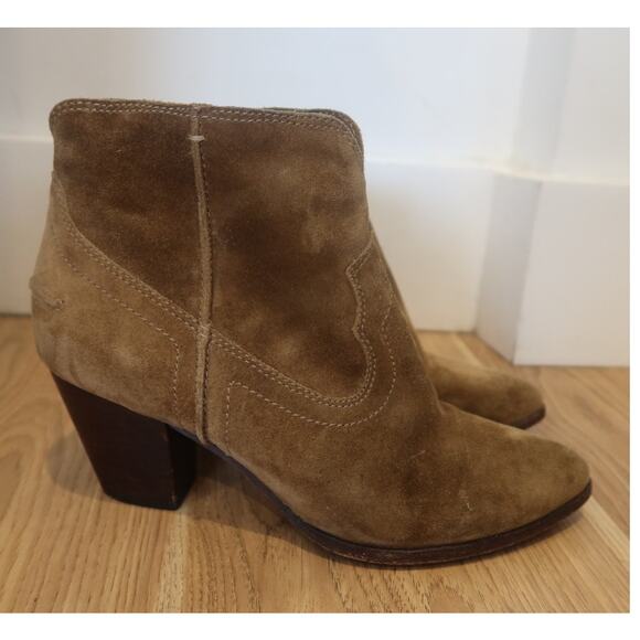 FRYE Renee Seam Short Suede in Cashew Women's Size 8 - Picture 2 of 6